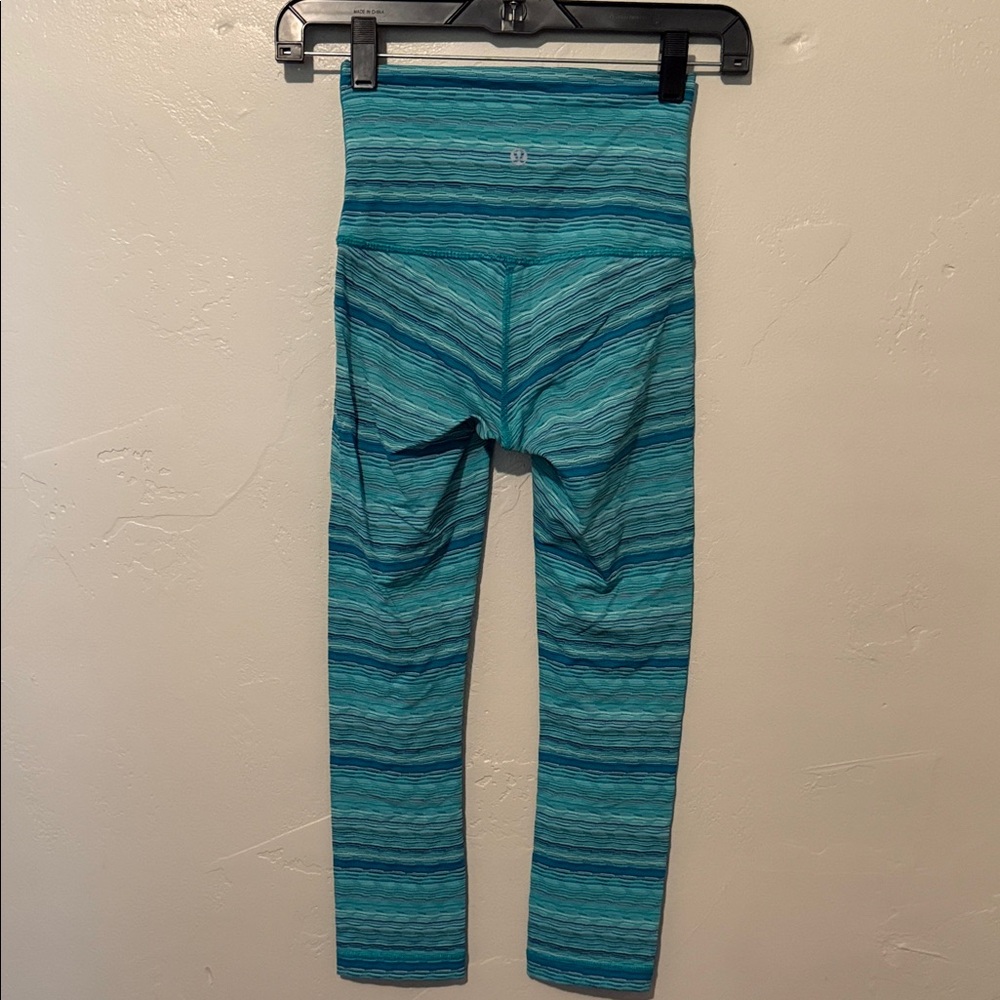 Lululemon Athletica Teal Striped High Waisted Cropped Leggings - Picture 5 of 7